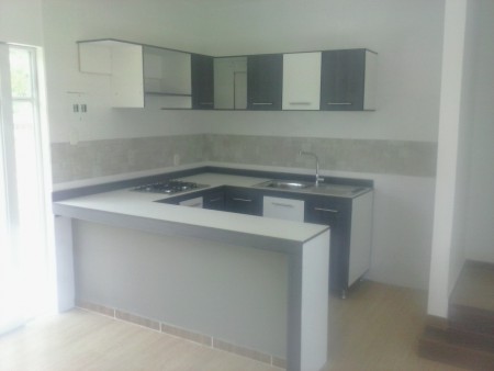 Cerámica de Piso y Pared Para Baños y Cocina.